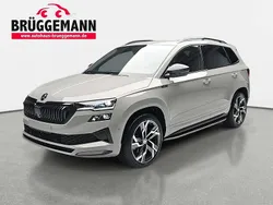 Stahlgrau Gebraucht 2024 Skoda Karoq SportLine SUV | 36.950 € (Guter Preis)