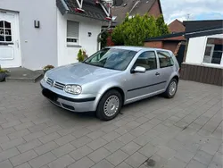 Grau Gebraucht 2002 VW Golf IV Limousine | 750 € (Superpreis)