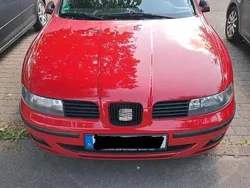 Rot Gebraucht 2006 Seat Leon Limousine | 1.111 € (Guter Preis)
