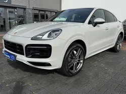 Grau Gebraucht 2023 Porsche Cayenne Platinum Edition SUV | 71.400 € (Fairer Preis)