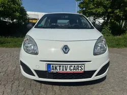 Weiß Gebraucht 2007 Renault Twingo Authentique Kleinwagen | 2.290 € (Etwas zu teuer)