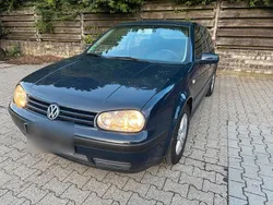 Blau Gebraucht 2002 VW Golf IV Limousine | 1.300 € (Fairer Preis)