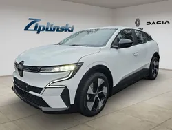 Weiß Gebraucht 2022 Renault Mégane Limousine | 21.360 € (Guter Preis)