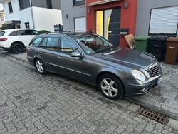 Grau Gebraucht 2007 Mercedes E280 Avantgarde Kombi | 4.800 € (Guter Preis)