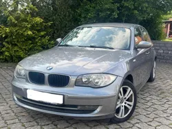 Grau Gebraucht 2009 BMW 118 Kleinwagen | 2.499 €