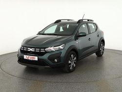 Grün Gebraucht 2025 Dacia Sandero Stepway SUV | 16.490 € (Superpreis)