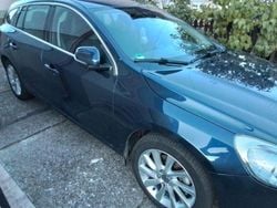Blau Gebraucht 2011 Volvo V60 Momentum Kombi | 7.900 € (Fairer Preis)