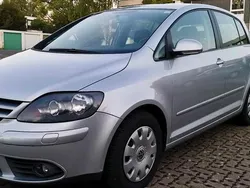 Silber Gebraucht 2007 VW Golf Plus Cross Van / Kleinbus | 4.999 € (Fairer Preis)