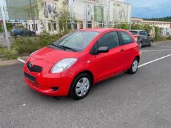 Rot Gebraucht 2006 Toyota Yaris Basis Kleinwagen | 3.200 € (Fairer Preis)