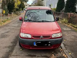 Rot Gebraucht 2002 Citroën Berlingo Van / Kleinbus | 500 € (Superpreis)