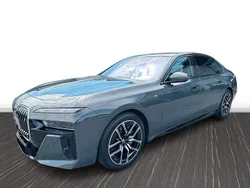 Grau Gebraucht 2023 BMW i7 M Sport Limousine | 87.900 € (Superpreis)