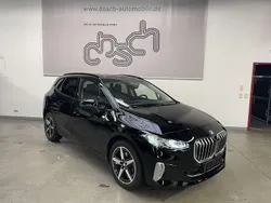 Schwarz ii Gebraucht 2024 BMW 218 Luxury Line Van / Kleinbus | 29.890 € (Fairer Preis)