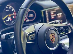 Grau Gebraucht 2021 Porsche Panamera 4 Sport Turismo Limousine | 78.500 € (Fairer Preis)
