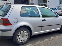 Silber Gebraucht 2001 VW Golf IV Limousine | 1.300 € (Fairer Preis)