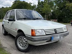 Weiß Gebraucht 1989 Peugeot 205 GT Kleinwagen | 6.850 €