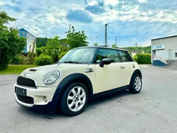 Weiß Gebraucht 2009 Mini Cooper S Coupé Coupé | 5.990 €