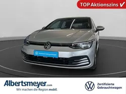 Silber Gebraucht 2022 VW Golf VIII Life Limousine | 19.589 € (Guter Preis)