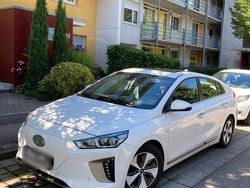Weiß Gebraucht 2019 Hyundai Ioniq Premium Kleinwagen | 13.900 € (Guter Preis)