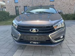 Grau Gebraucht 2018 Lada Vesta Limousine | 4.999 € (Fairer Preis)