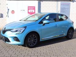 Blau Gebraucht 2019 Renault Clio V Experience Limousine | 12.490 € (Fairer Preis)