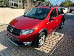 Rot Gebraucht 2013 Dacia Sandero Stepway Kleinwagen | 4.495 € (Etwas zu teuer)