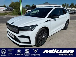 Moonweiss metallic met. Gebraucht 2023 Skoda Enyaq iV SportLine SUV | 45.990 € (Fairer Preis)