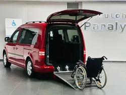 Rot Gebraucht 2014 VW Caddy Maxi Cup Van / Kleinbus | 26.950 €