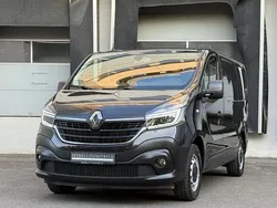 Schwarz midnight Gebraucht 2021 Renault Trafic Komfort Van | 19.900 € (Superpreis)