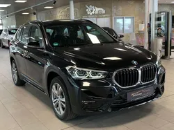 Black sapphire metallic Gebraucht 2019 BMW X1 Sport Line SUV | 17.990 € (Fairer Preis)