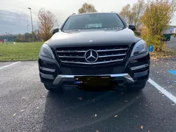 Schwarz Gebraucht 2012 Mercedes ML350 SUV | 16.990 € (Fairer Preis)