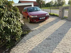 Rot Gebraucht 1994 Peugeot 205 Limousine | 2.999 €