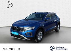 Ravennablau metallic Gebraucht 2024 VW T-Roc Life SUV | 27.390 € (Fairer Preis)