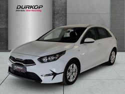 Weiß Gebraucht 2024 Kia Ceed Vision Limousine | 19.950 € (Guter Preis)
