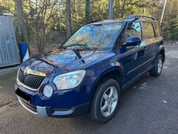 Blau Gebraucht 2013 Skoda Yeti Elegance SUV | 7.999 € (Guter Preis)