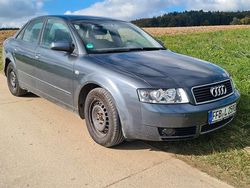 Grau Gebraucht 2004 Audi A4 Limousine | 599 € (Superpreis)