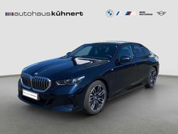 M carbonschwarz metallic Gebraucht 2024 BMW 530e M Sport Limousine | 56.995 €