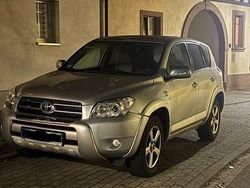 Grau Gebraucht 2008 Toyota RAV4 Sol SUV | 4.000 €