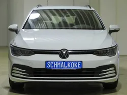 Pure white Gebraucht 2022 VW Golf VIII Life Kombi | 21.500 € (Superpreis)