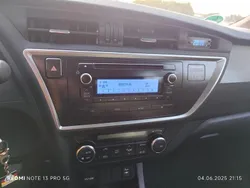 Grau Gebraucht 2013 Toyota Auris Edition Limousine | 7.800 € (Superpreis)