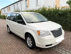 Weiß Gebraucht 2011 Chrysler Grand Voyager Van / Kleinbus | 5.900 € (Fairer Preis)