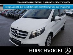 Arktikweiß Gebraucht 2021 Mercedes V220 Van / Kleinbus | 36.900 € (Fairer Preis)
