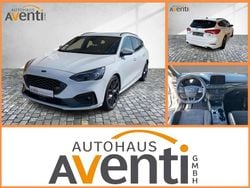 Weiss Gebraucht 2021 Ford Focus ST Kombi | 27.979 € (Guter Preis)