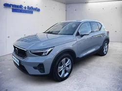 Grau Gebraucht 2023 Volvo XC40 Core SUV | 30.790 € (Guter Preis)