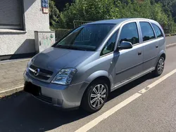 Grau Gebraucht 2003 Opel Meriva Van / Kleinbus | 900 € (Superpreis)
