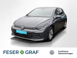 Delfingrau metallic Gebraucht 2024 VW Golf VIII Life Limousine | 22.880 € (Guter Preis)