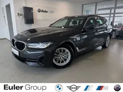 Grau Gebraucht 2022 BMW 530 Kombi | 36.677 € (Superpreis)