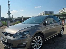 Grau Gebraucht 2014 VW Golf VII Cup Limousine | 9.400 € (Fairer Preis)