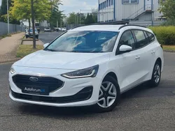 Weiß Gebraucht 2023 Ford Focus Cool & Connect Kombi | 16.650 € (Superpreis)