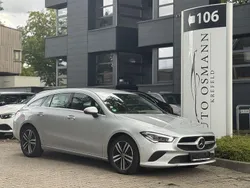 Silber Gebraucht 2022 Mercedes CLA200 Shooting Brake Kombi | 21.950 € (Guter Preis)
