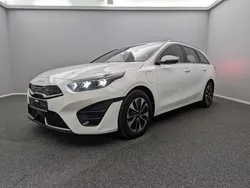 Weiß Gebraucht 2021 Kia XCeed SUV | 19.099 € (Fairer Preis)